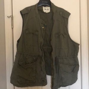 Military green vest